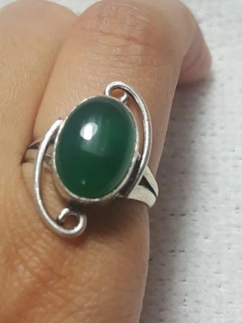 925 Silver Style  Ring with Green Onyx Oval Gemstone